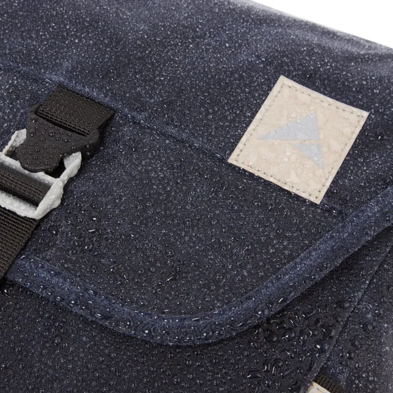 Altura Heritage 40L Cycling Pannier Pair in Navy-4